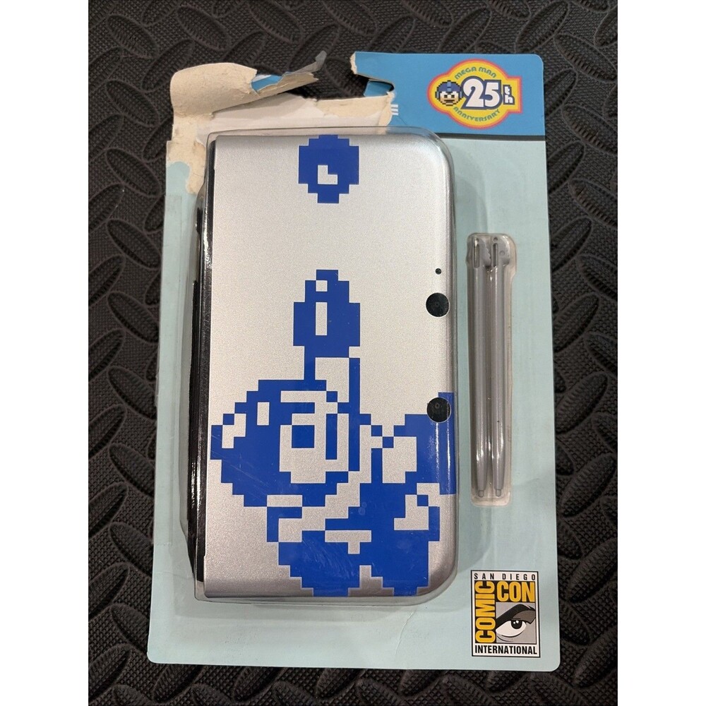 RARE! Mega Man 25th Anniv. 3DS Armor Case SDCC Exclusive Capcom (New Open Box)
